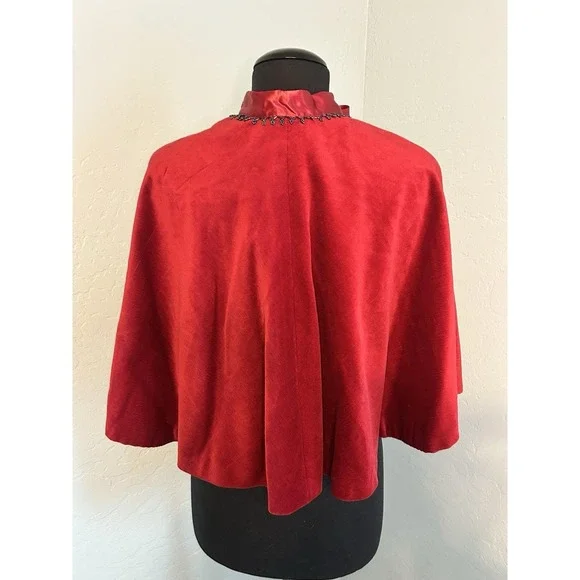 Victorian Style Red Beaded Caplet Womans Edwardian Wear High Quality Vintage
